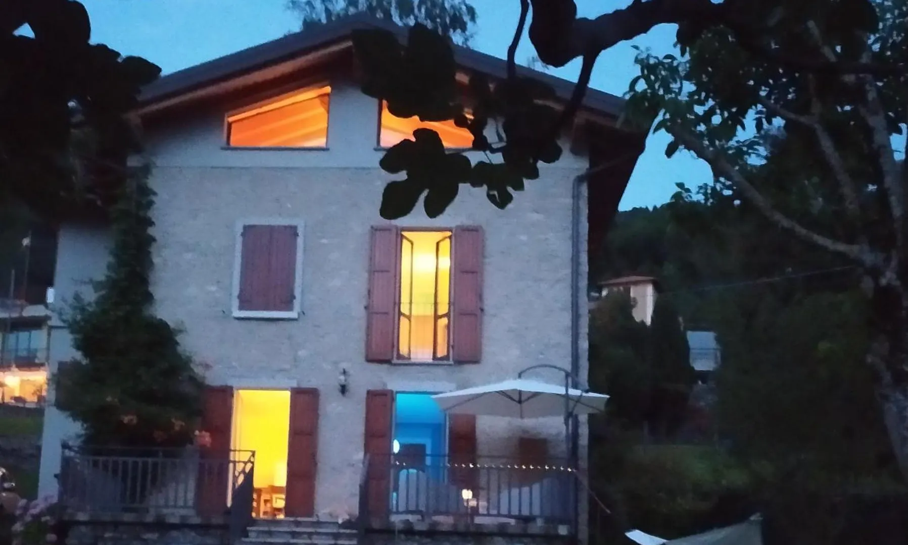 Casa La Betulla Villa Blessagno Vakantiehuis